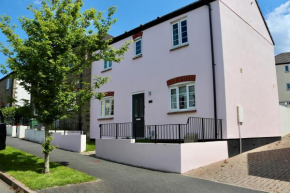Cosy house on a quiet estate in Truro